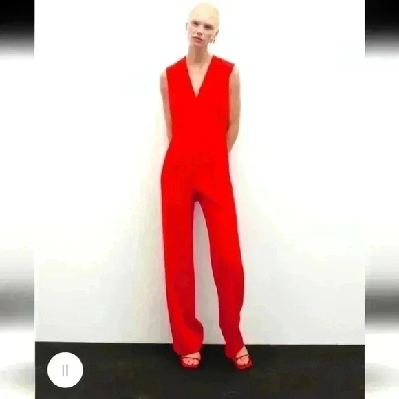 Saints 21 Red ♥️ V-Neck Jumpsuit with Pockets & Flare Leg, Size XS -bnwt - Picture 3 of 8